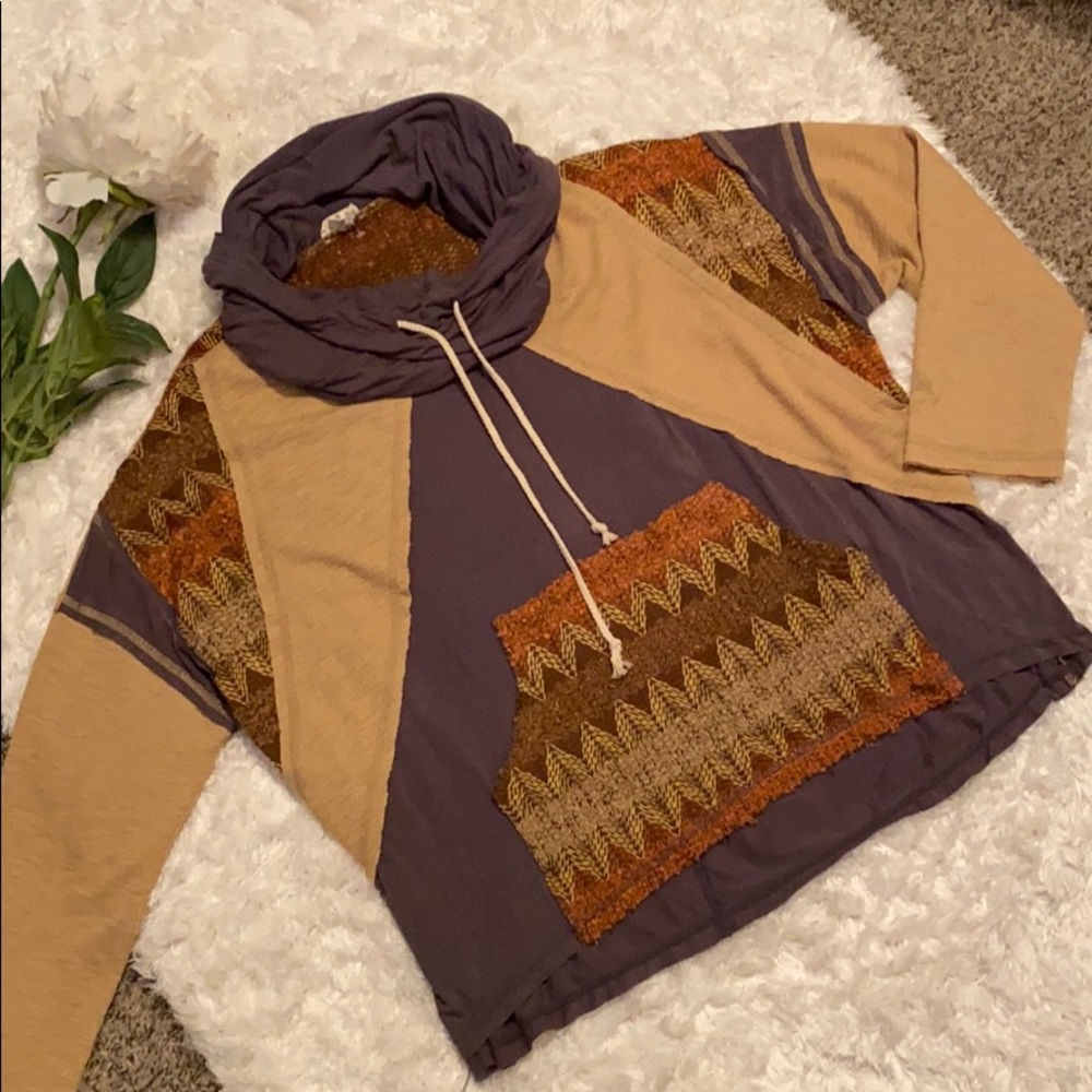 NWOT oversized boho sweater, embroidered pattern